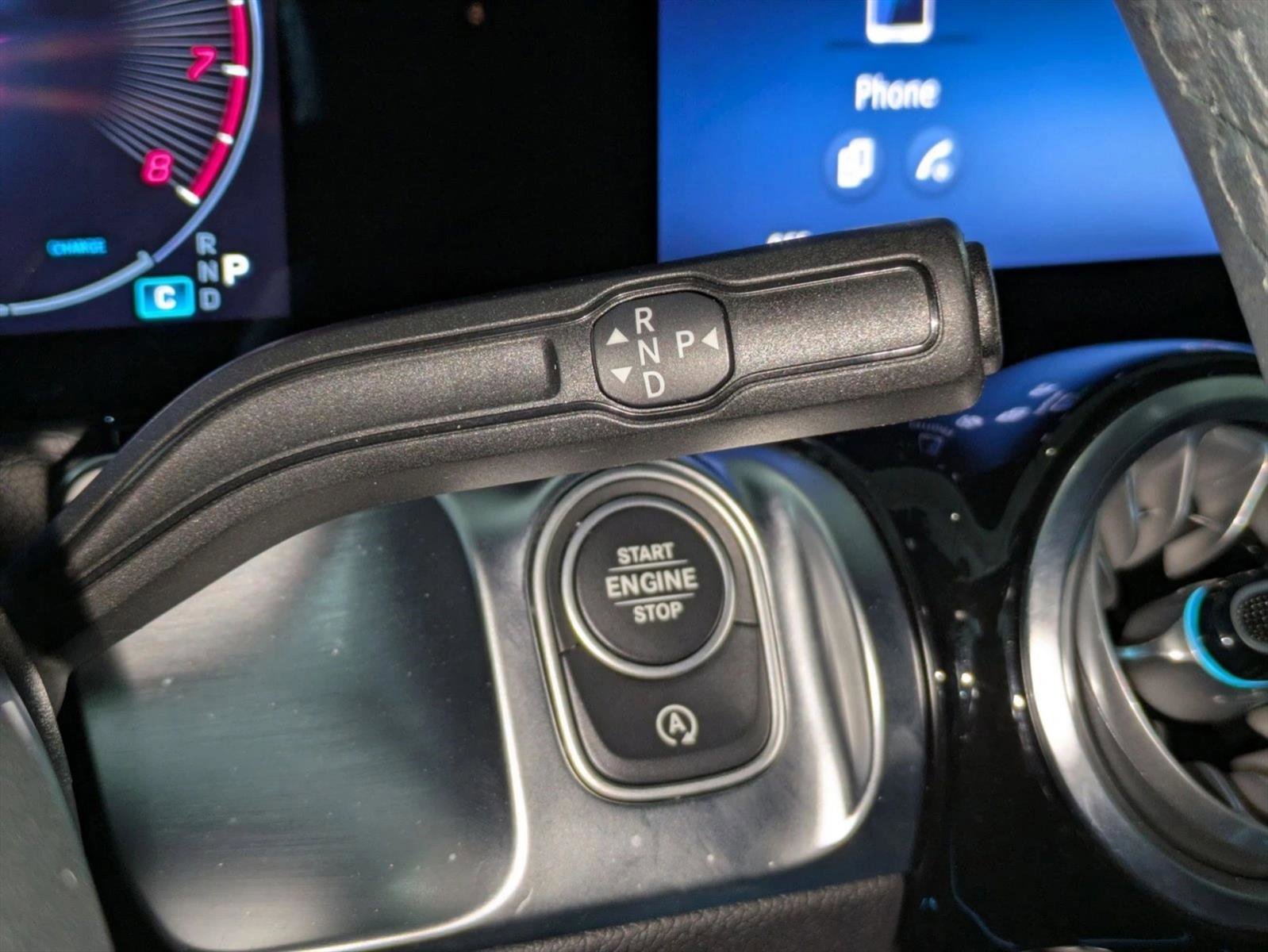 Certified 2025 Mercedes-Benz GLB 250 image 12