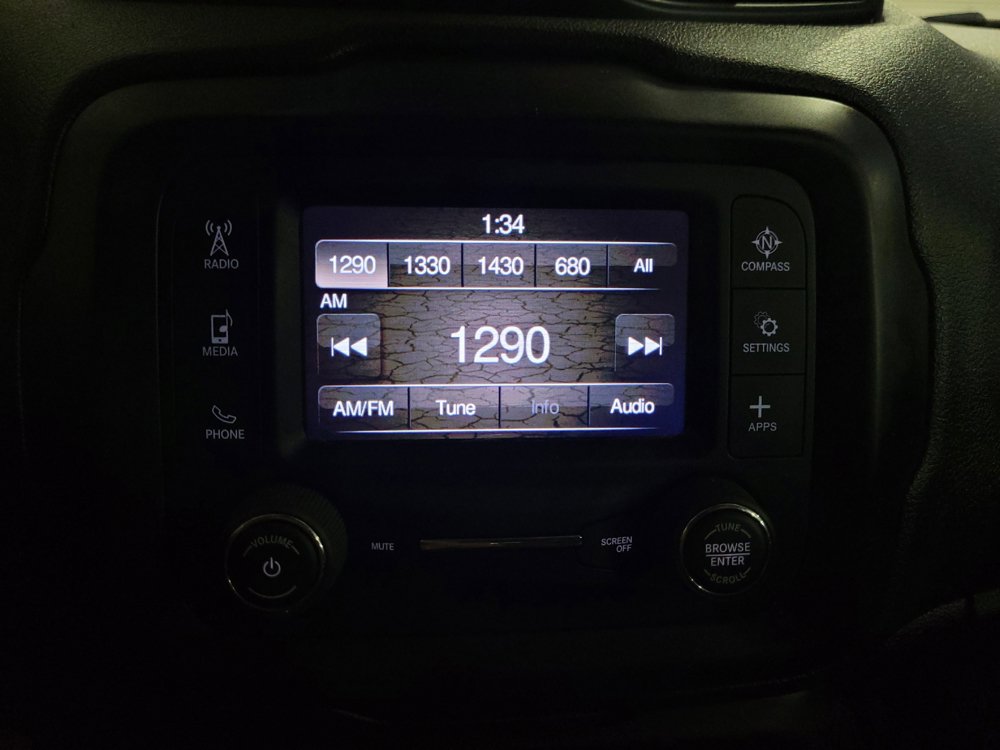Used 2019 Jeep Renegade Sport w/ Sport Appearance Group AWD/4WD image 25