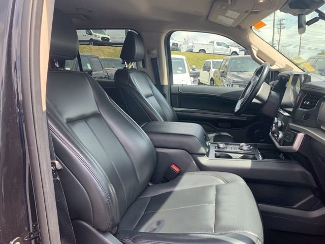 Used 2024 Ford Expedition XLT image 15