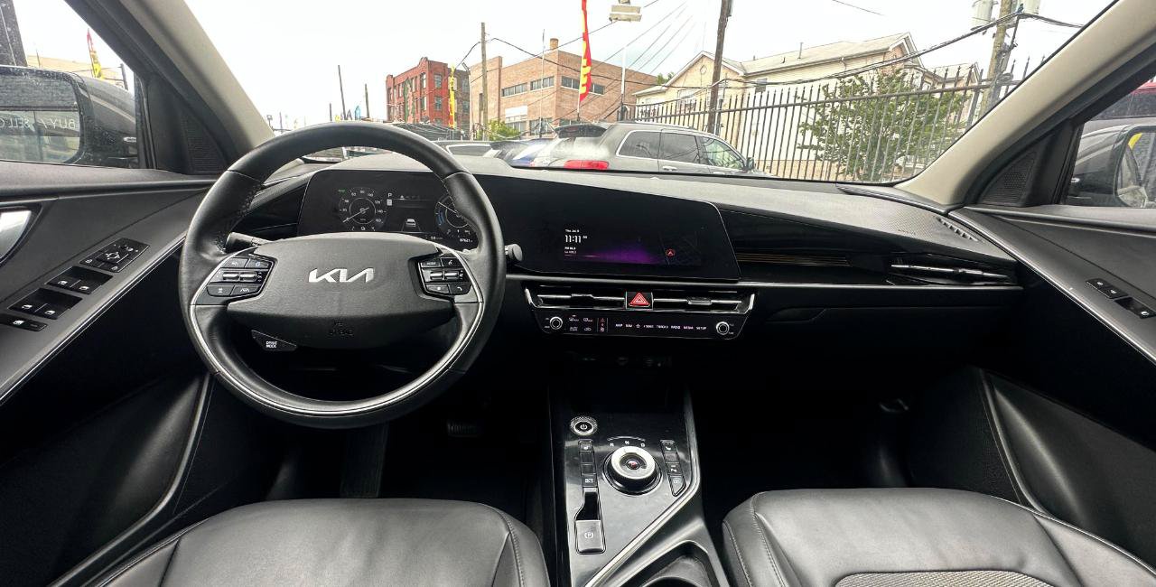 Used 2023 Kia Niro Wind FWD image 9