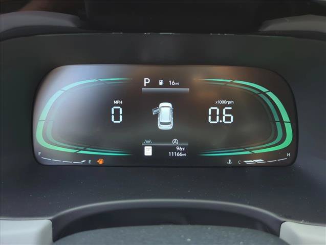 Used 2025 Hyundai Palisade SE FWD image 12