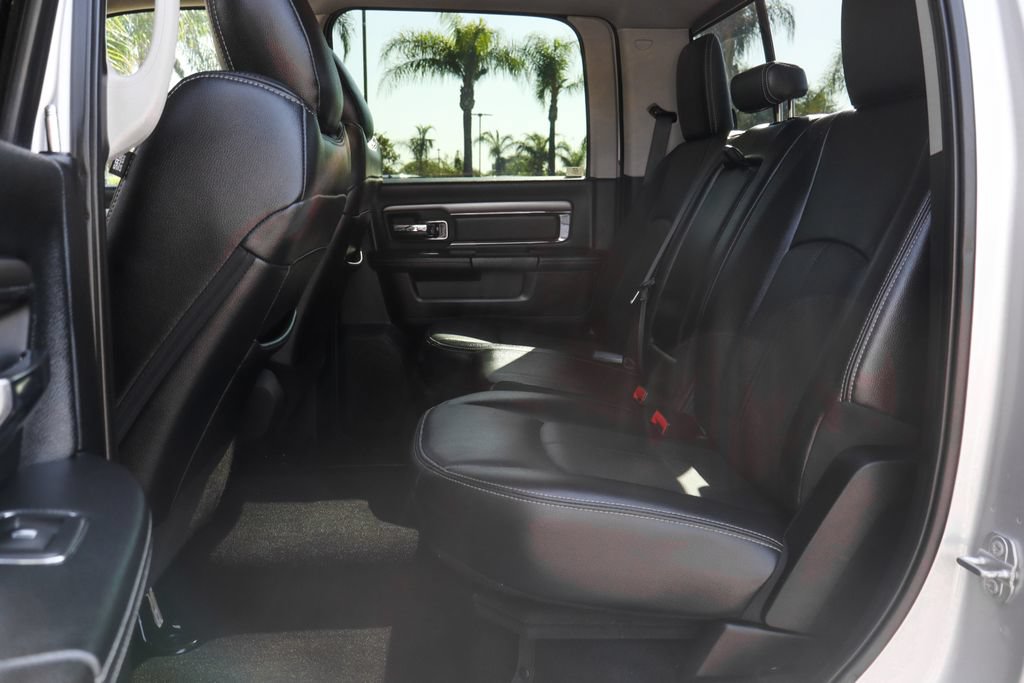 Used 2018 RAM 2500 Laramie w/ Sport Appearance Group AWD/4WD image 34