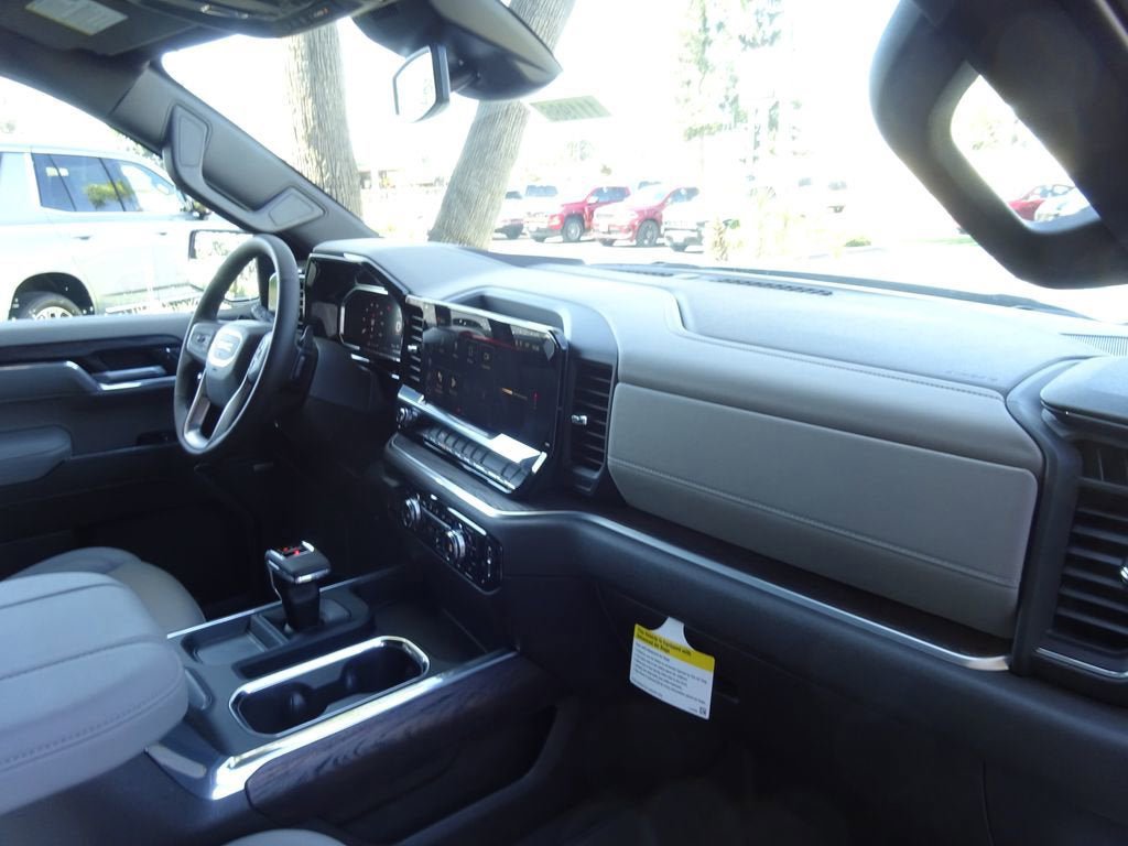 New 2026 GMC Sierra 1500 SLT AWD/4WD image 17