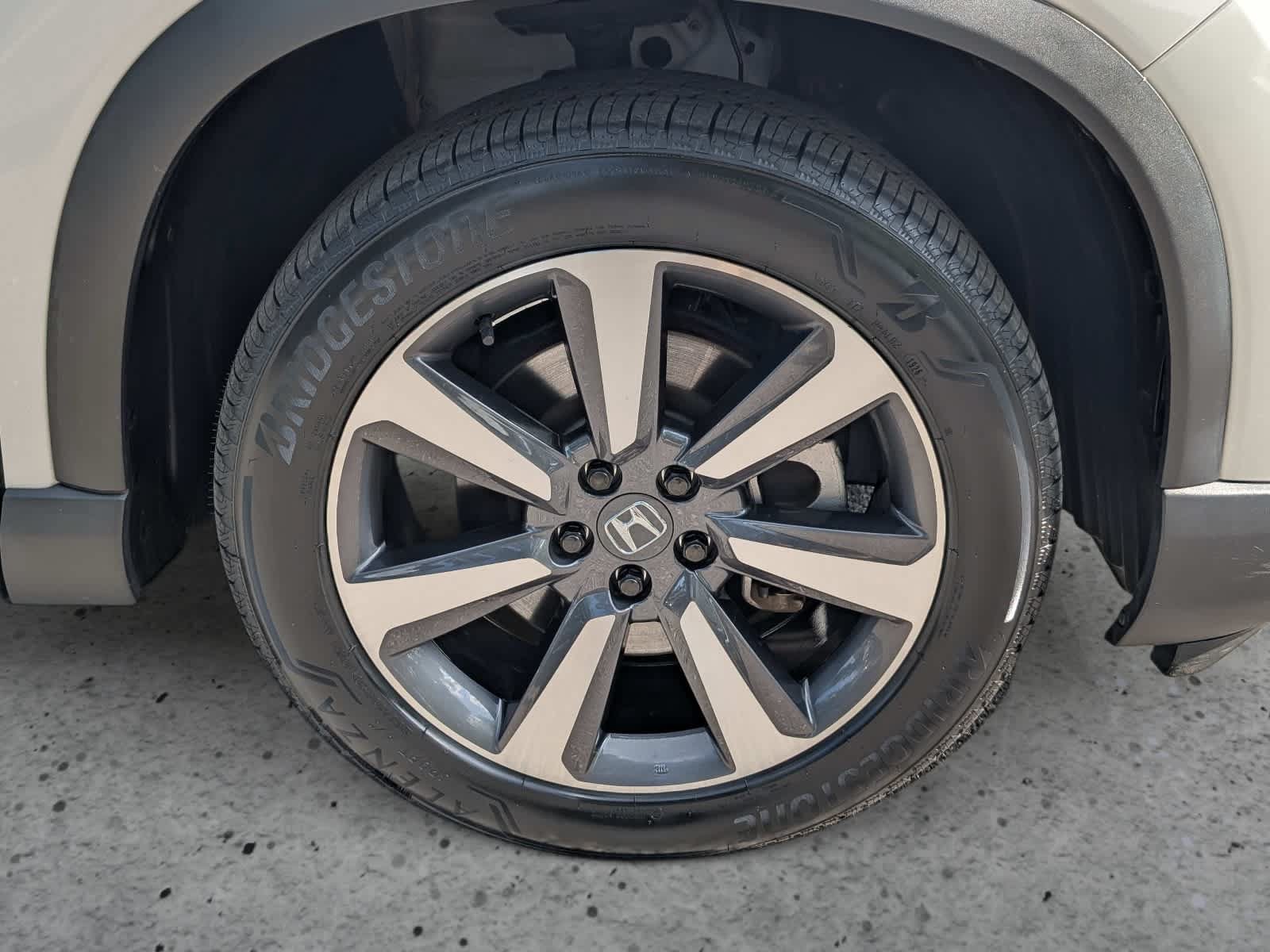 Certified 2023 Honda Pilot Elite image 9
