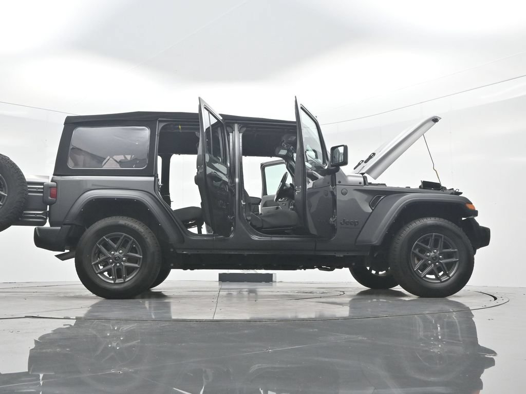 Used 2024 Jeep Wrangler Unlimited Sport AWD/4WD image 51