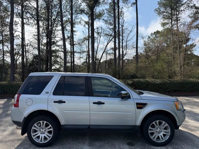 Used 2008 Land Rover LR2 SE image 10