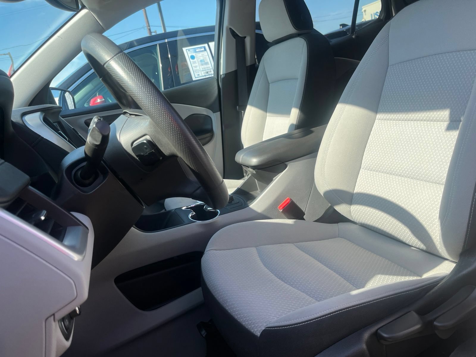 Used 2024 GMC Terrain SLE FWD image 8