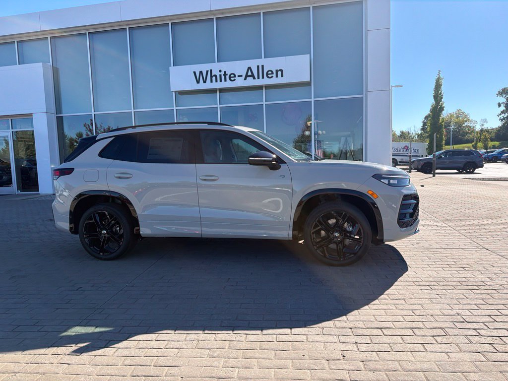 New 2026 Volkswagen Tiguan SE R-Line AWD/4WD image 5