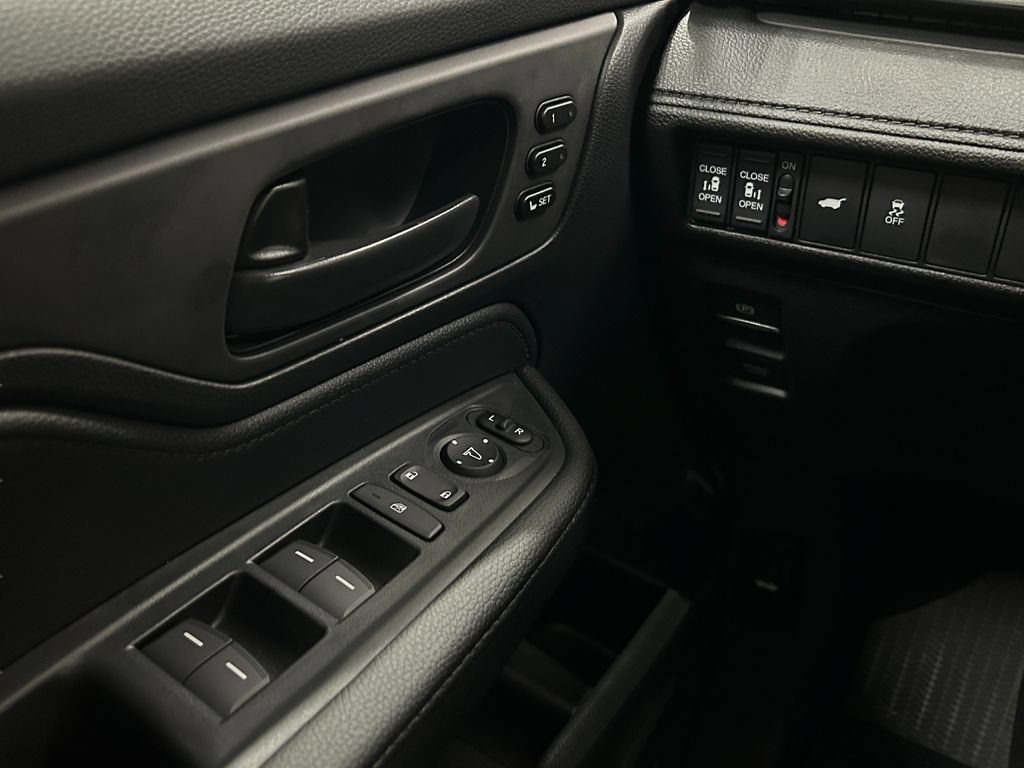 Used 2026 Honda Odyssey EX-L image 14