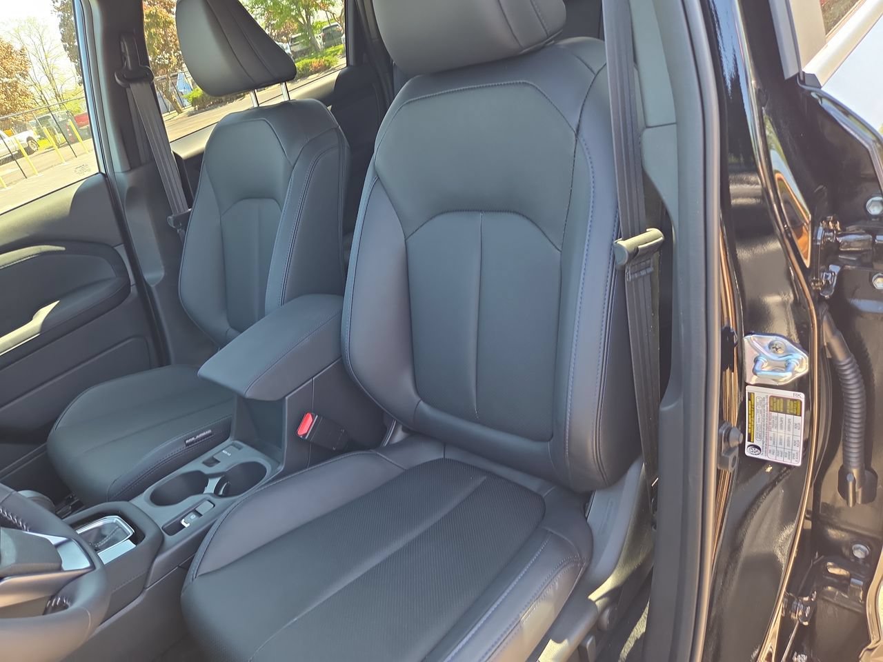 Used 2025 Subaru Forester Limited w/ Popular Package AWD/4WD image 16