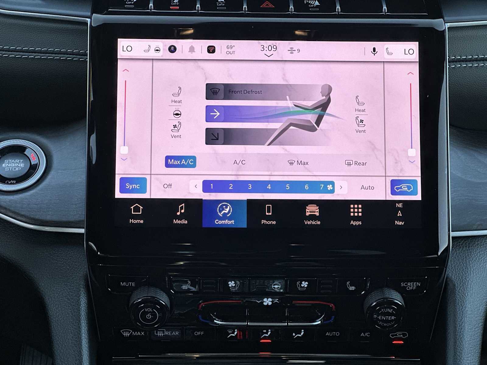 New 2025 Jeep Grand Cherokee Limited w/ Luxury Tech Group II image 17