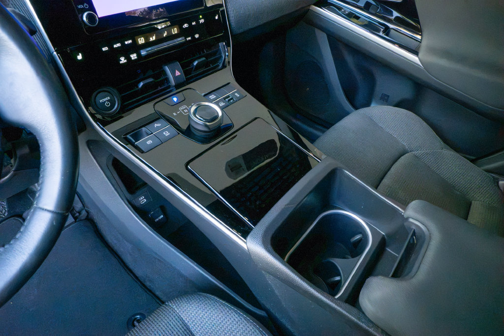 Certified 2023 Subaru Solterra AWD image 10