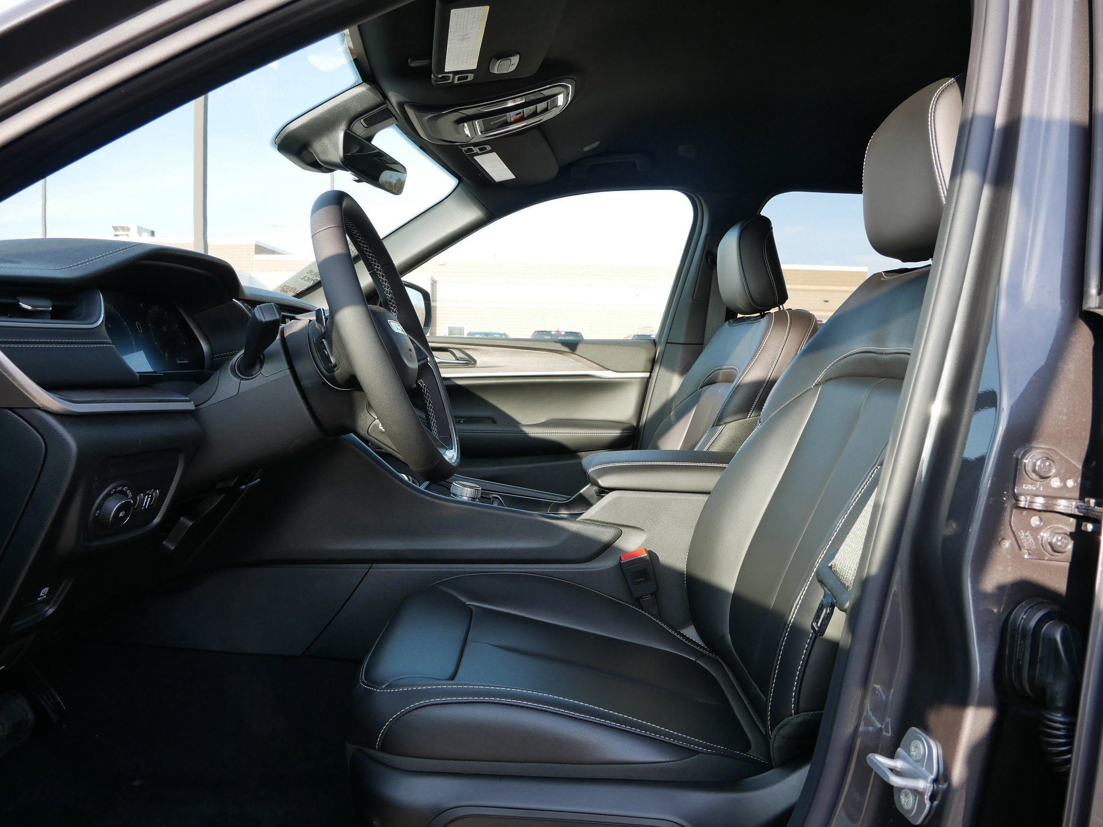 New 2025 Jeep Grand Cherokee L Limited image 6