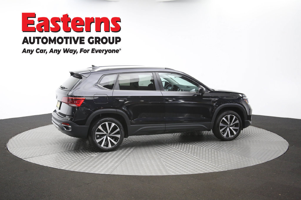 Used 2024 Volkswagen Taos SE FWD image 43