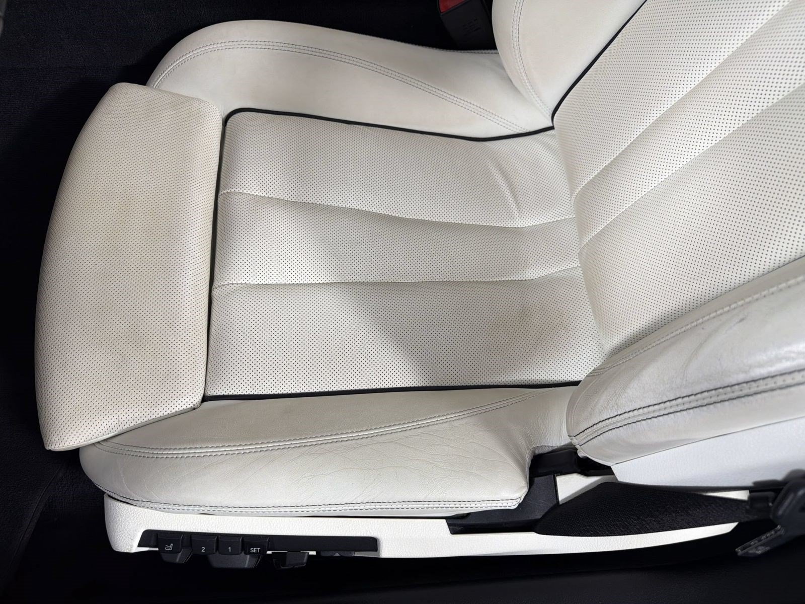 Used 2018 BMW 650i Convertible RWD image 15