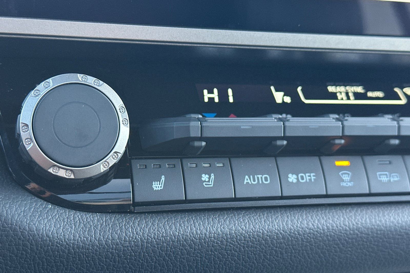 Certified 2026 Toyota Sequoia Limited w/ Tow Technology Package image 30