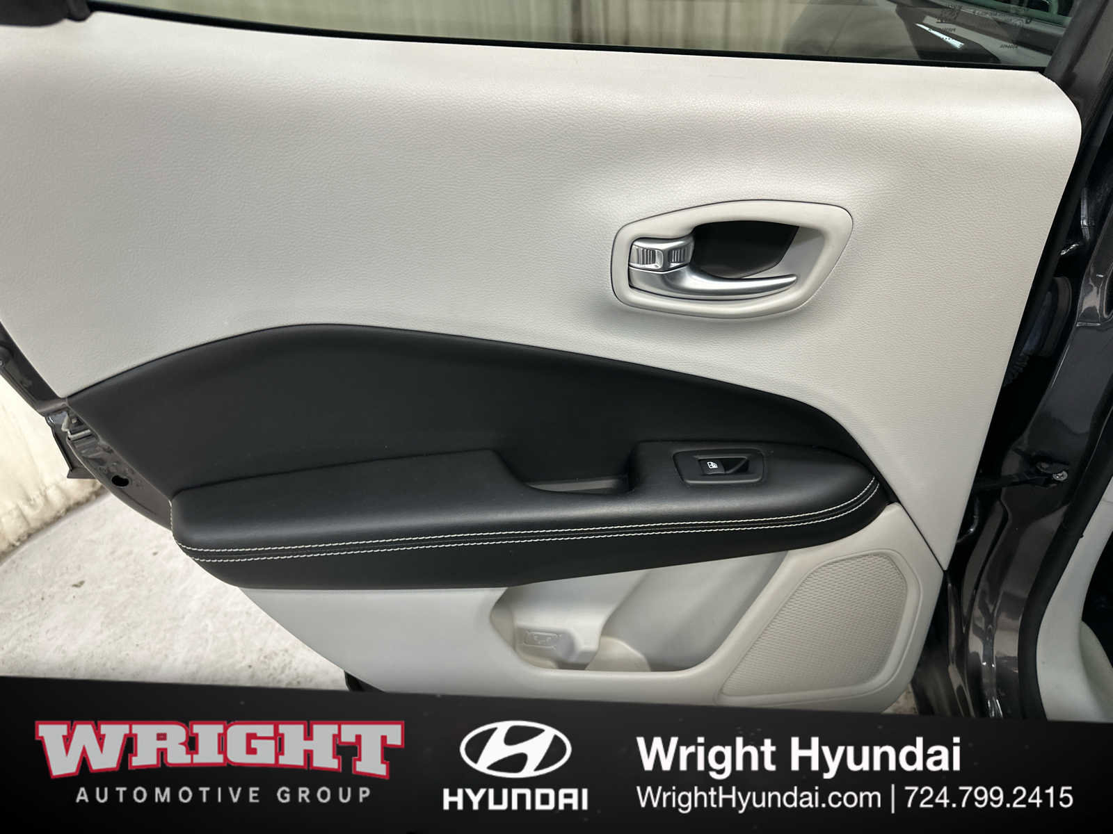 Used 2020 Jeep Compass Latitude image 12