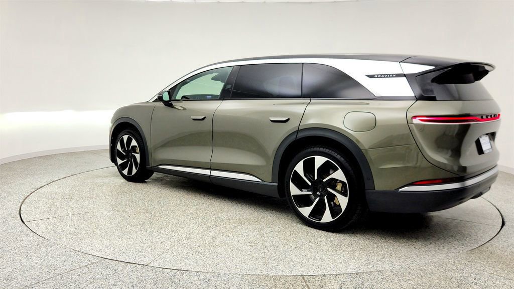 Used 2026 Lucid Gravity Grand Touring image 7
