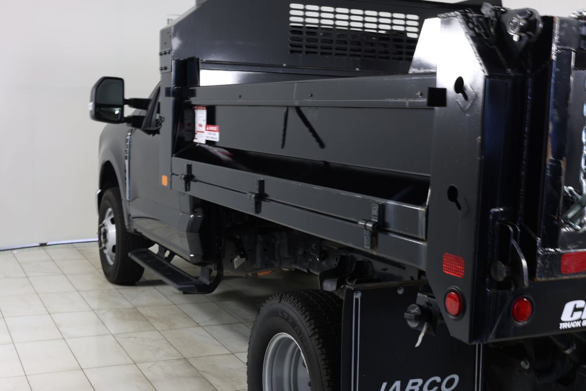 Used 2025 Ford F350 XLT AWD/4WD image 8