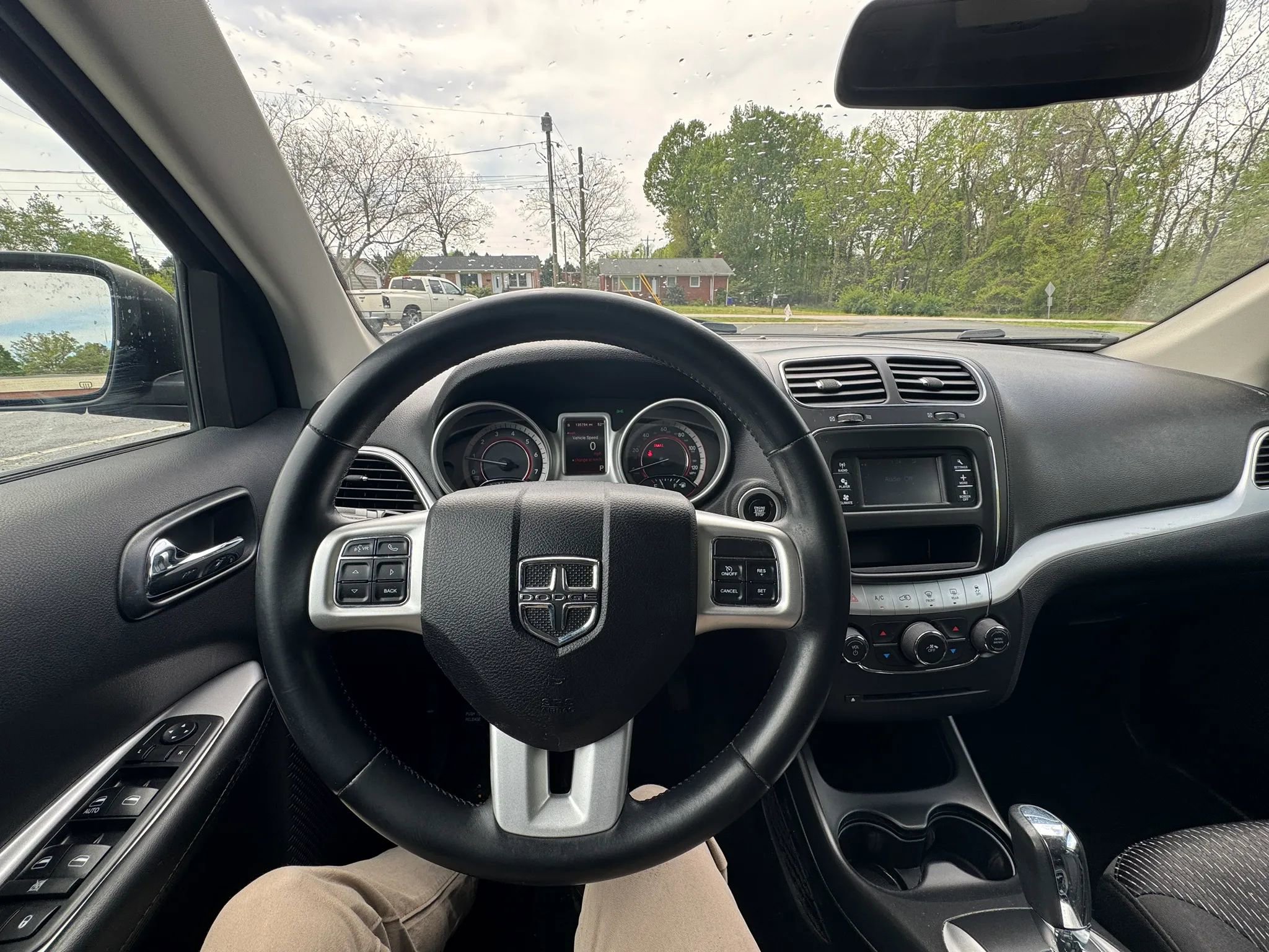 Used 2018 Dodge Journey SE w/ Popular Equipment Group FWD image 19