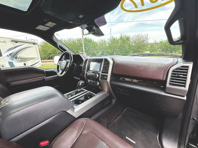 Used 2017 Ford F150 Platinum w/ Equipment Group 701A Luxury AWD/4WD image 29