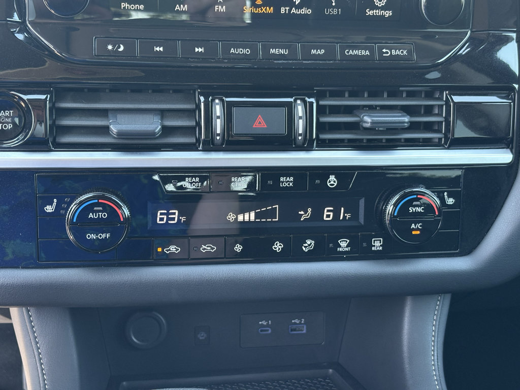 Used 2025 Nissan Pathfinder SL FWD image 14