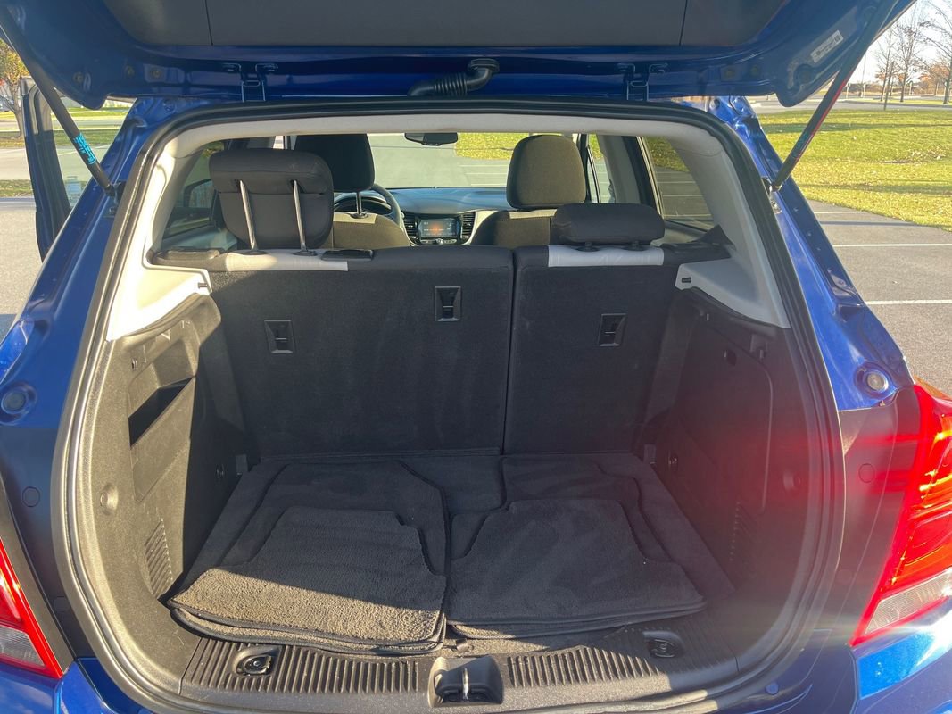 Used 2017 Chevrolet Trax LT w/ Sun & Sound Package image 22