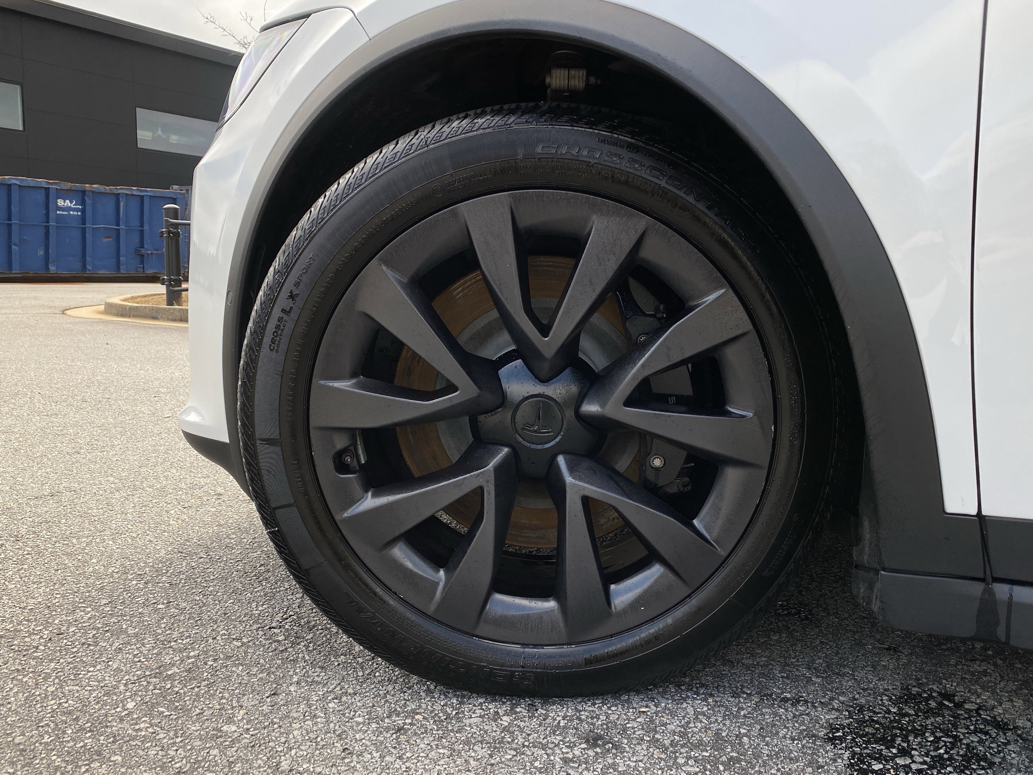 Used 2022 Tesla Model X Plaid image 17