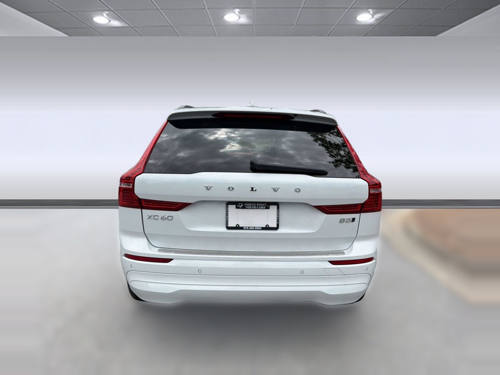 Certified 2022 Volvo XC60 B5 Momentum w/ Climate Package AWD/4WD image 10