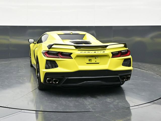 Used 2022 Chevrolet Corvette Stingray Premium Conv w/ Z51 Performance Package RWD image 6