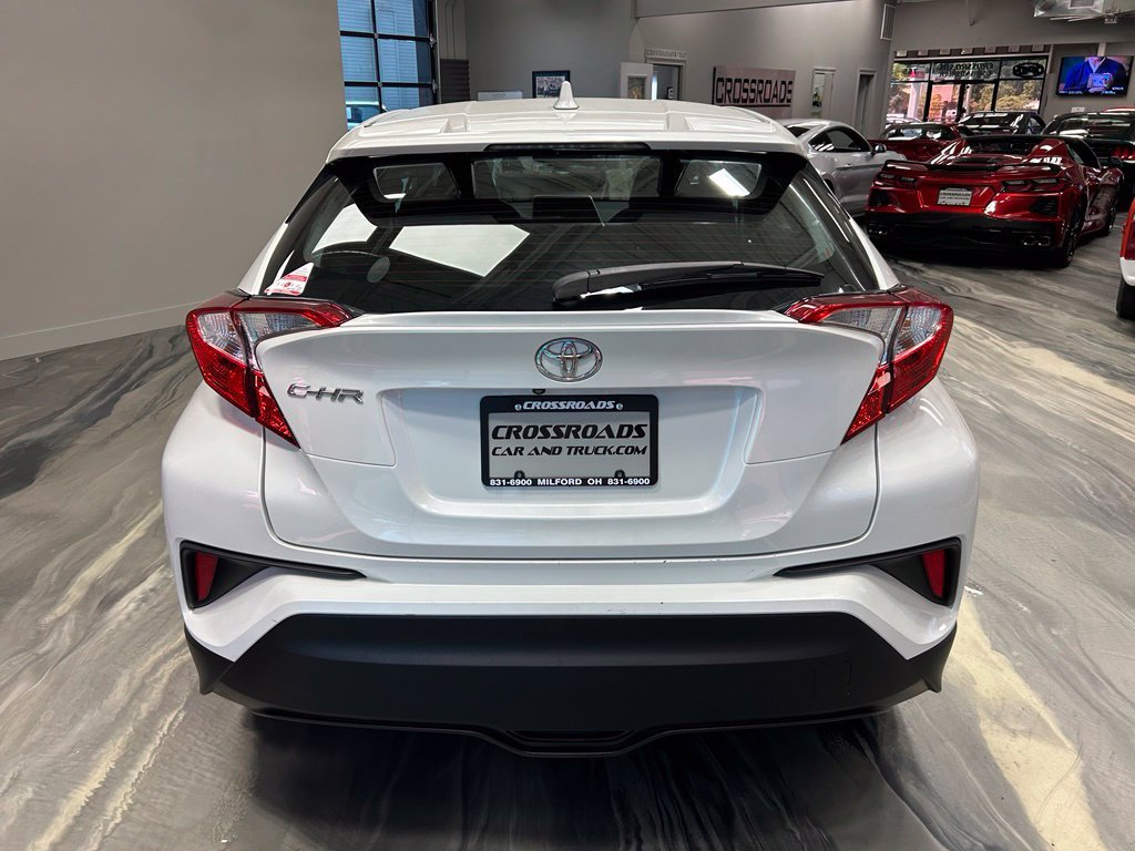 Used 2019 Toyota C-HR XLE FWD image 30
