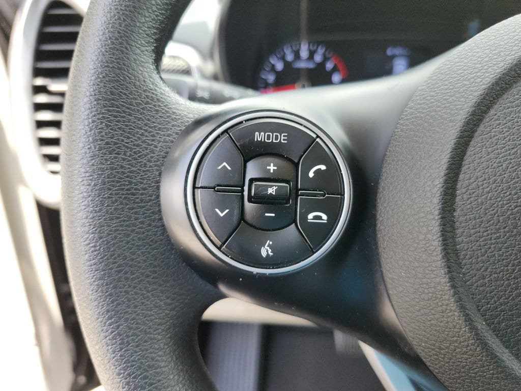 Certified 2021 Kia Soul LX FWD image 26