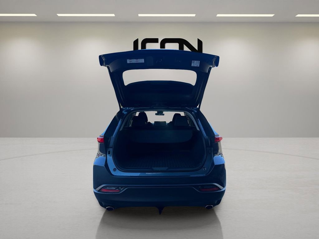 Used 2024 Toyota Venza LE image 31