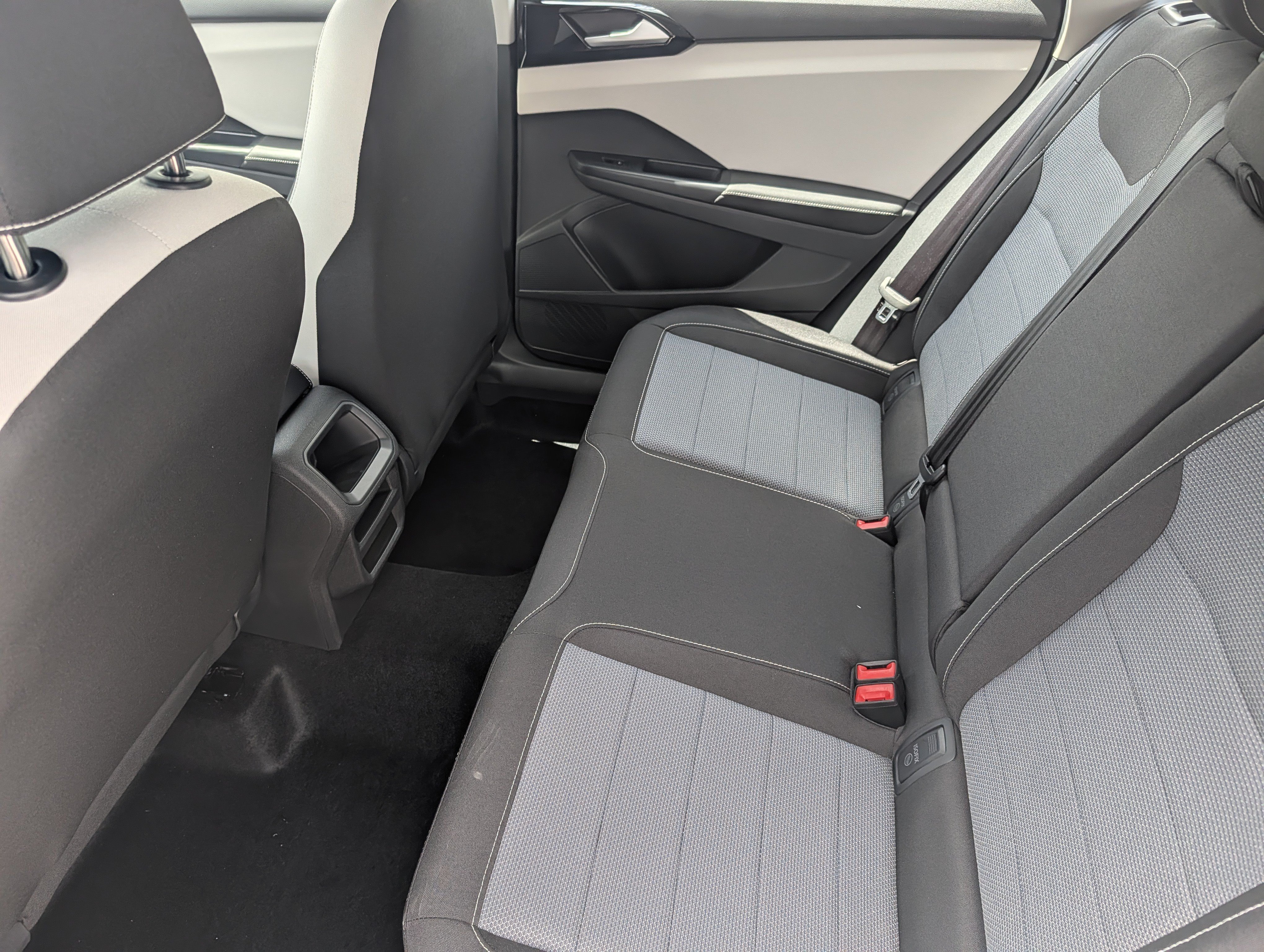 New 2026 Volkswagen Taos S FWD image 9