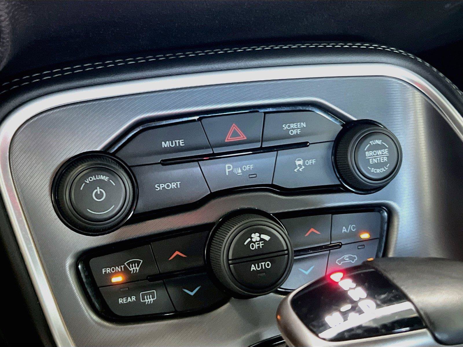 Used 2020 Dodge Challenger GT w/ Driver Convenience Group RWD image 9