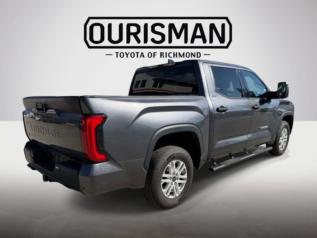 Used 2022 Toyota Tundra SR5 w/ SR5 Convenience Package AWD/4WD image 4