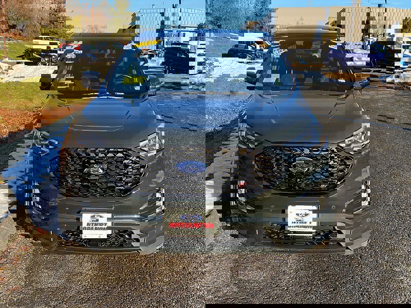 Certified 2022 Ford Edge ST w/ Equipment Group 401A image 2