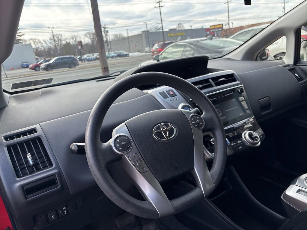 Used 2017 Toyota Prius V Two image 12