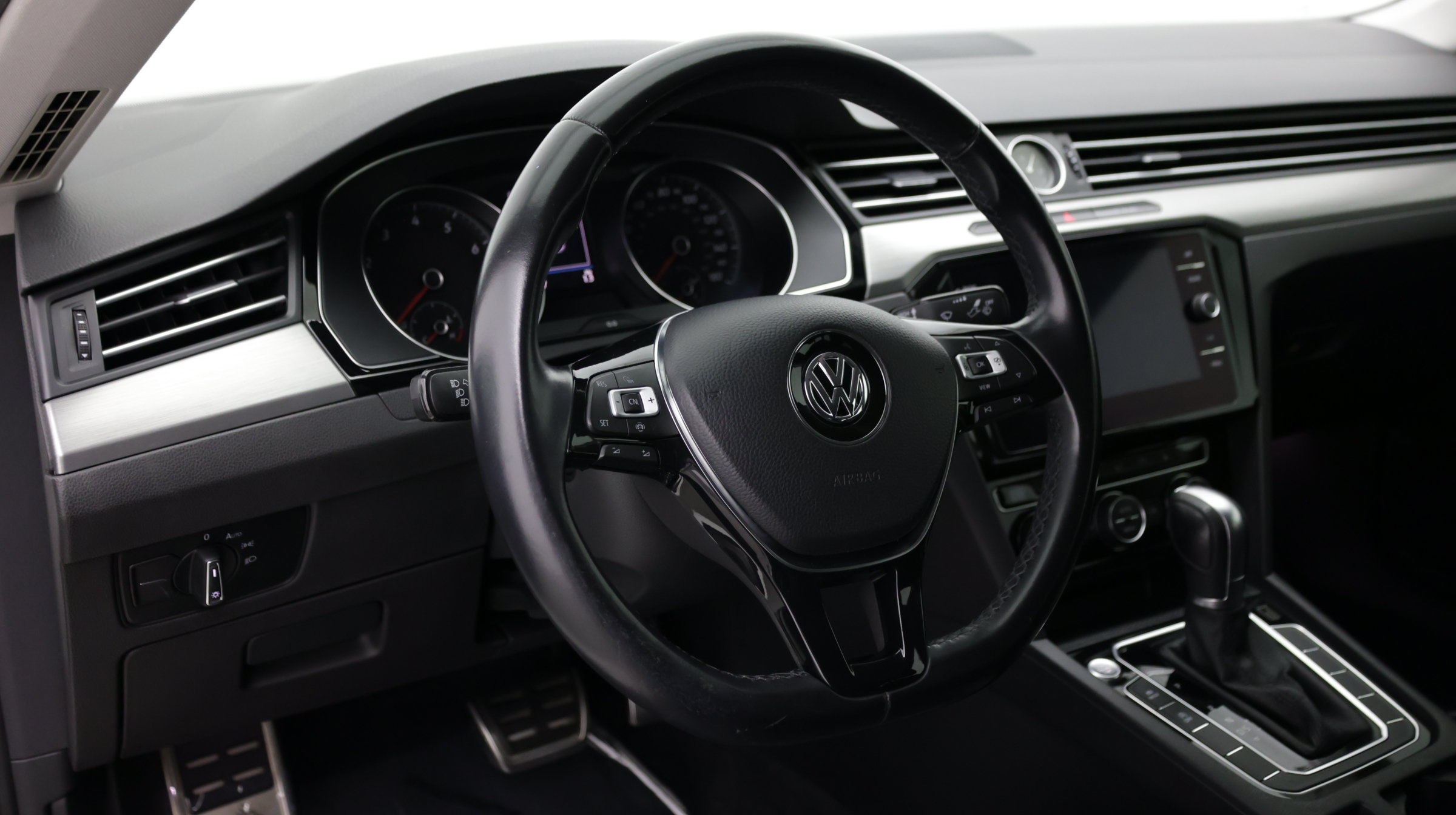Used 2019 Volkswagen Arteon SE AWD/4WD image 10