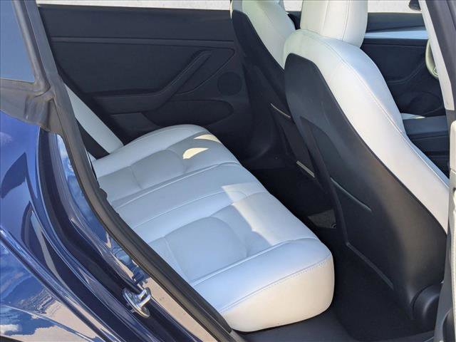 Used 2022 Tesla Model 3 Long Range image 19