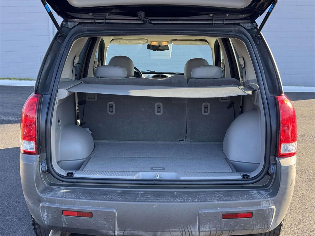 Used 2004 Saturn Vue 2WD V6 image 15