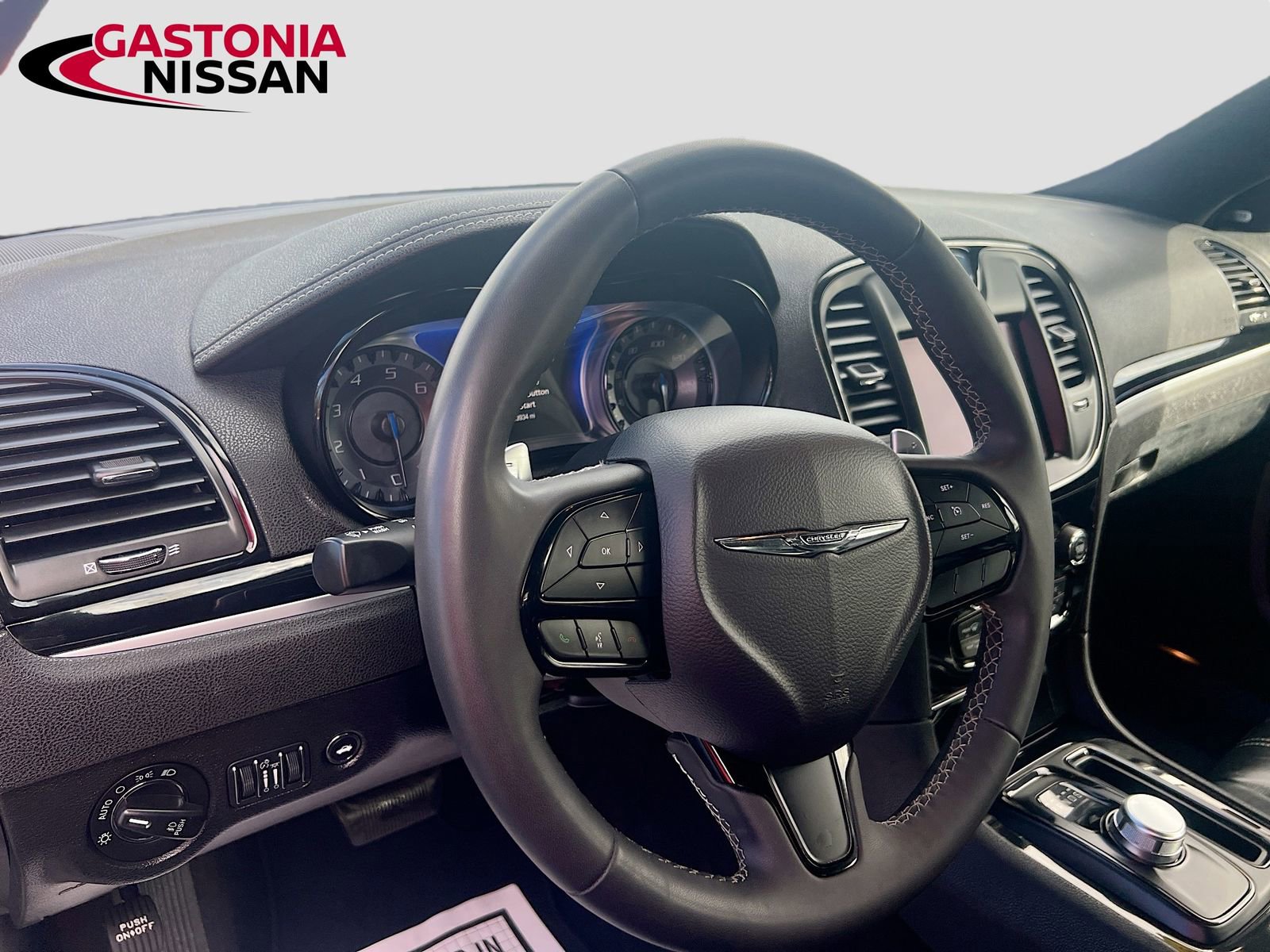 Used 2023 Chrysler 300 S image 11