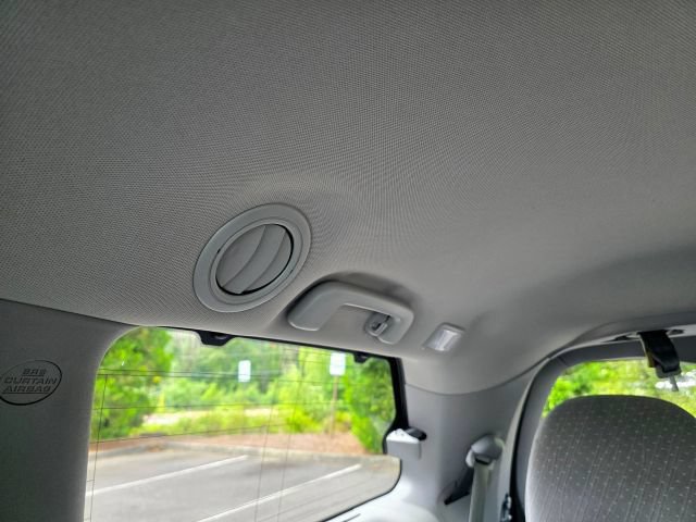Used 2019 Toyota Sienna LE w/ LE Preferred Package FWD image 48