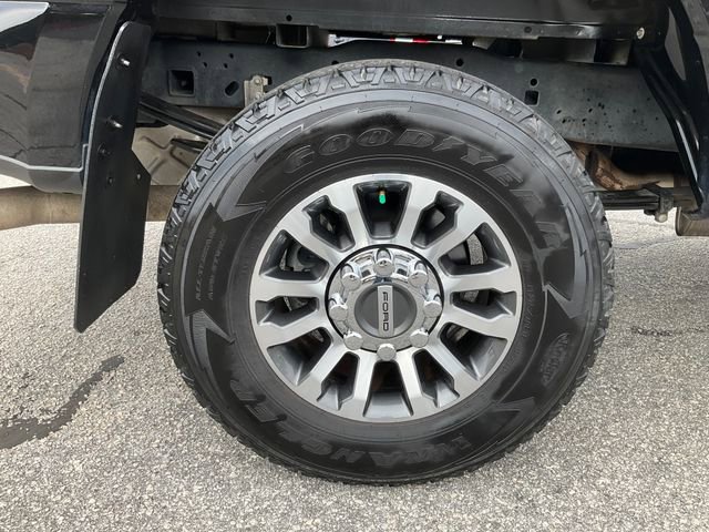 Used 2022 Ford F250 Lariat image 24