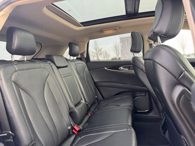 Used 2022 Lincoln Nautilus Reserve w/ Equipment Group 201A image 26