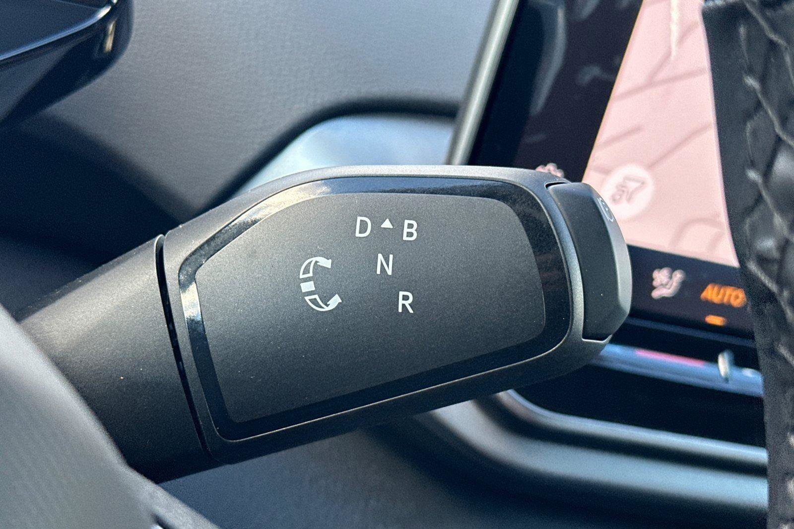 New 2025 Volkswagen ID.4 Pro image 21