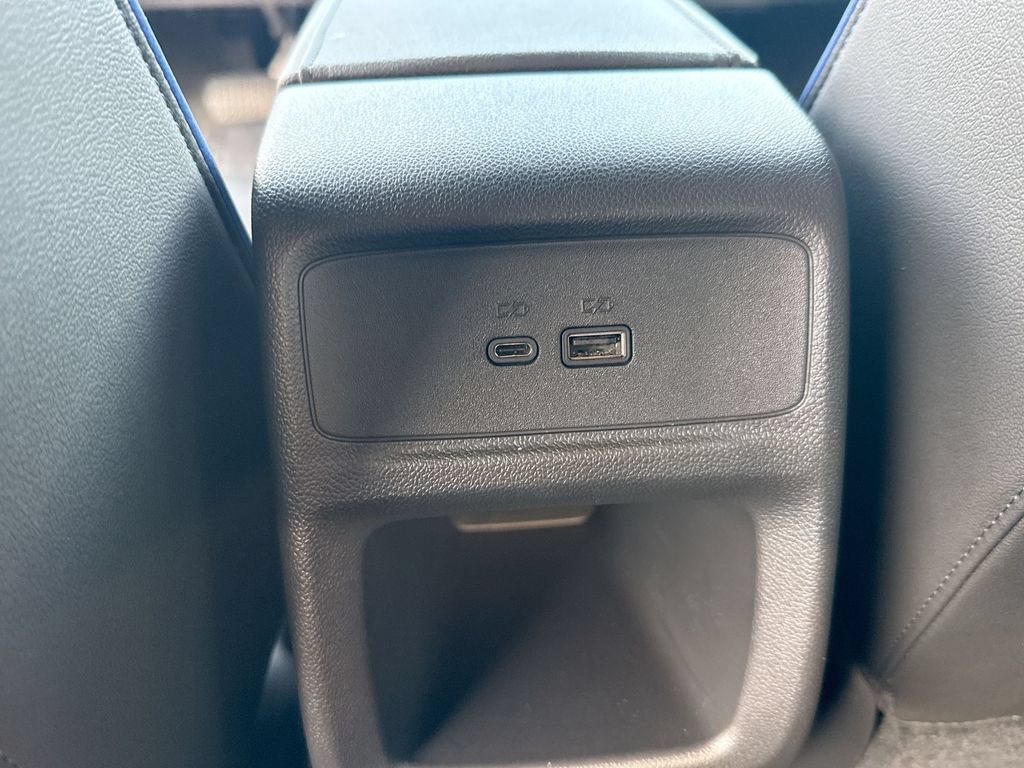 Used 2024 Buick Envista Sport Touring w/ Convenience I Package FWD image 8