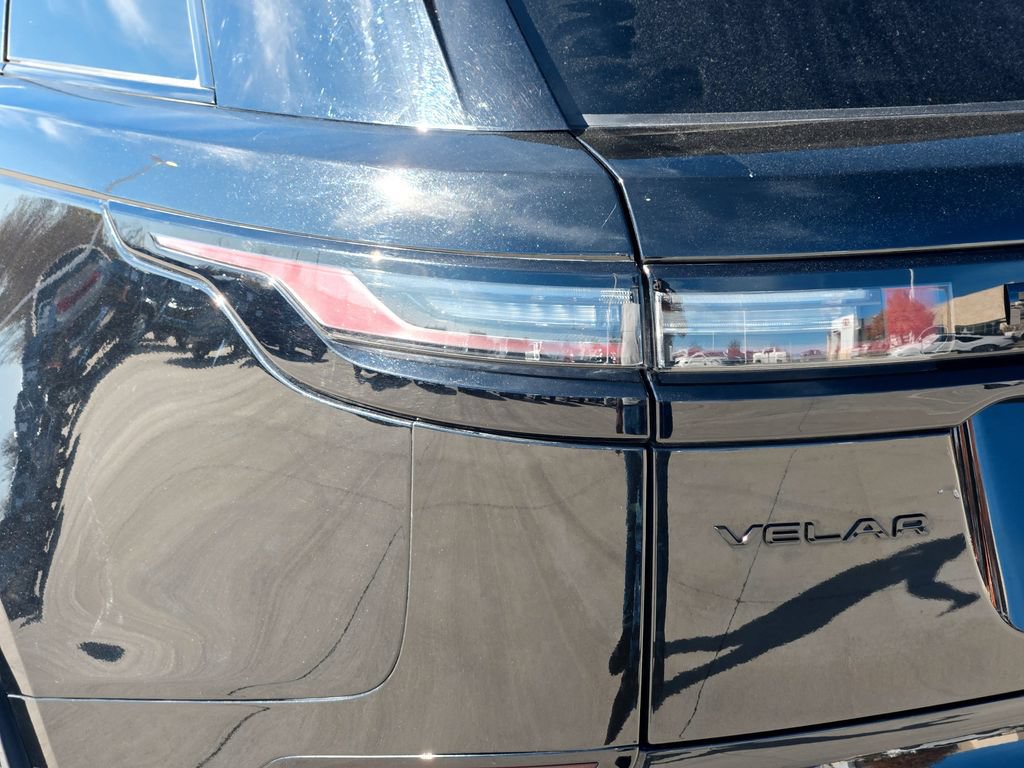 Used 2025 Land Rover Range Rover Velar Dynamic SE AWD/4WD image 6