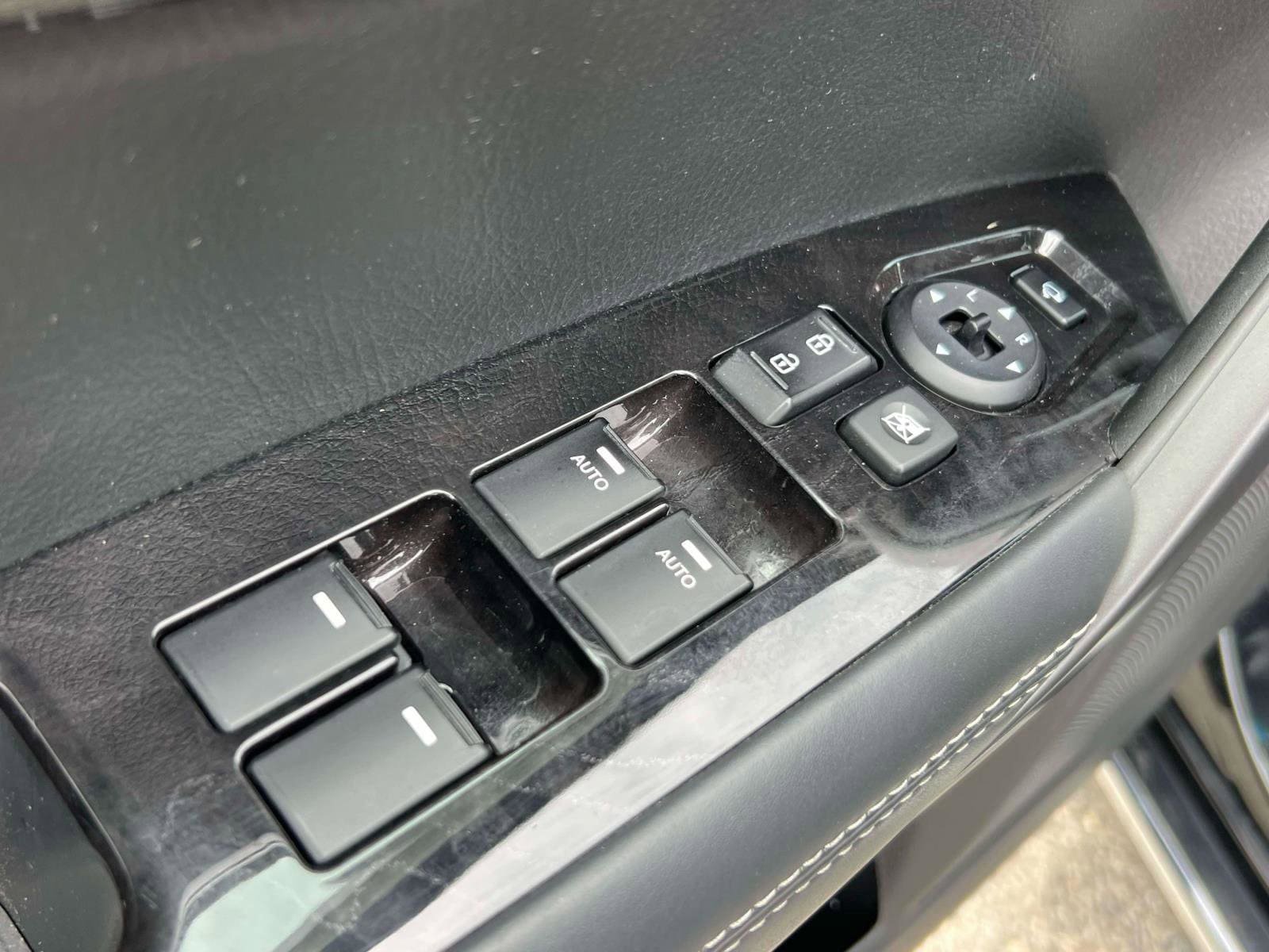 Used 2015 Kia Sorento SX AWD/4WD image 18