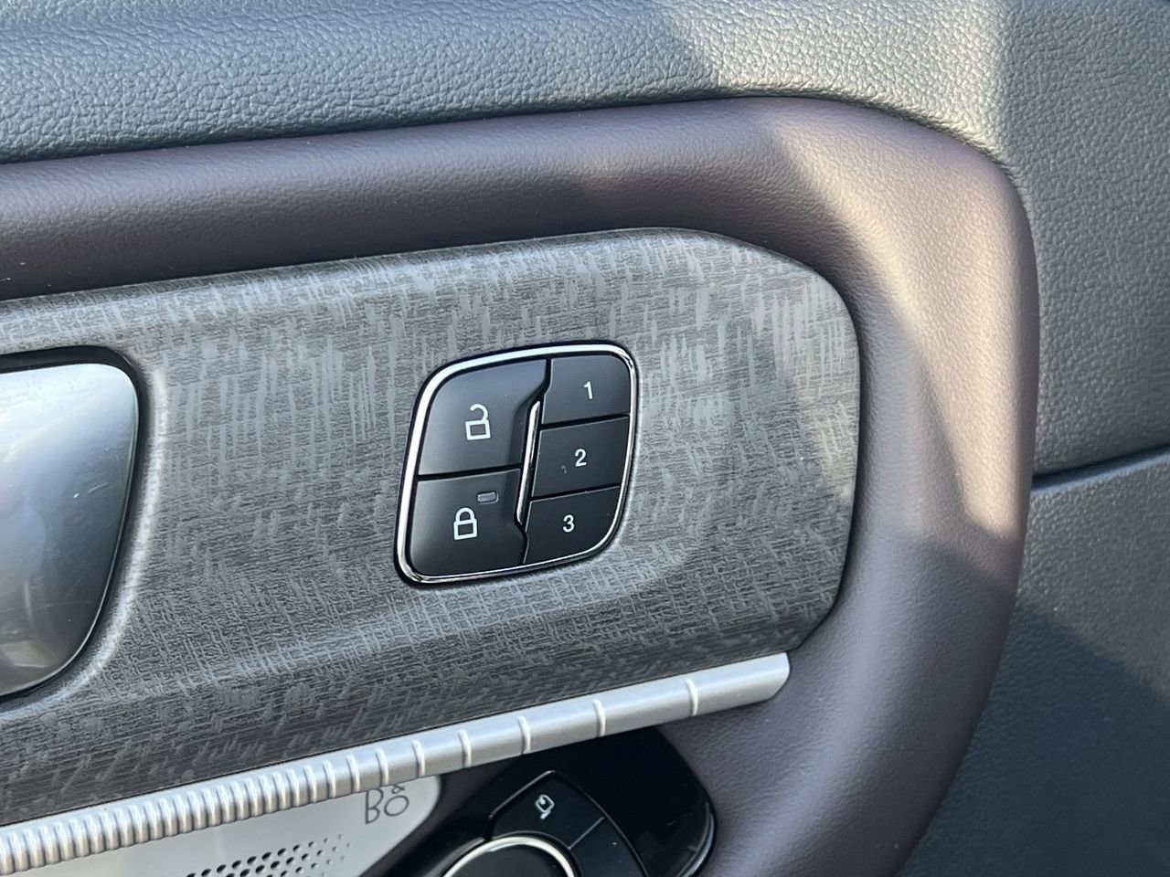 New 2026 Ford Explorer Platinum image 17